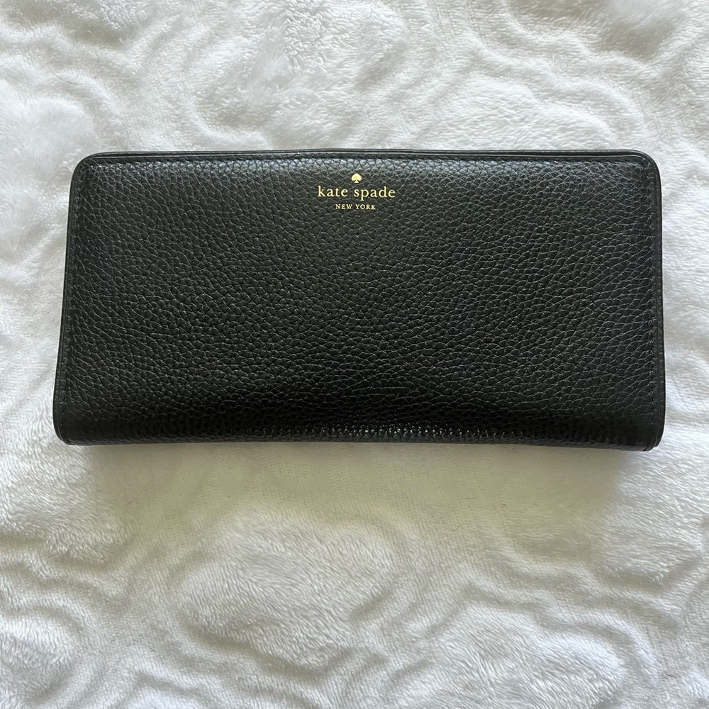 Kate Spade black beautiful wallet